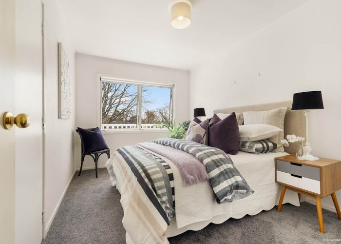  at 19 Lush Avenue, Saint Johns, Auckland