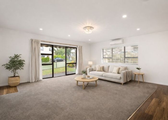  at 2/27 Union Street, Papakura, Papakura, Auckland