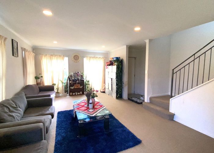  at 4 Montanez Drive, Flat Bush, Manukau City, Auckland