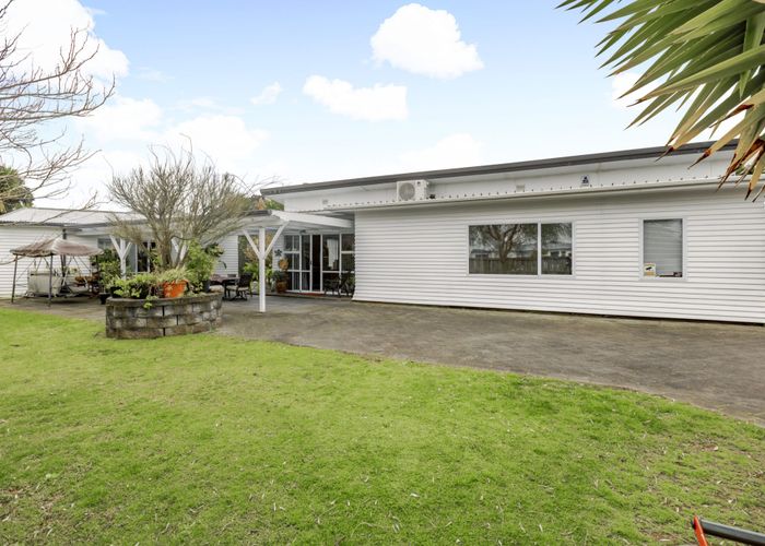  at 97 Jellicoe Road, Manurewa, Auckland