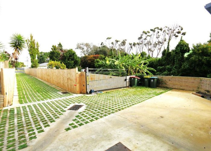  at 33a Banks Road, Mount Wellington, Auckland City, Auckland