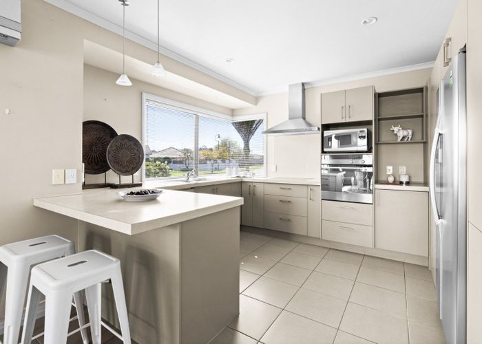  at 12 Merlot Drive, Greenmeadows, Napier