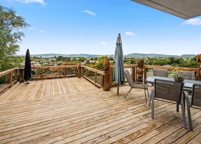  at 10 Takahe Place, Selwyn Heights, Rotorua