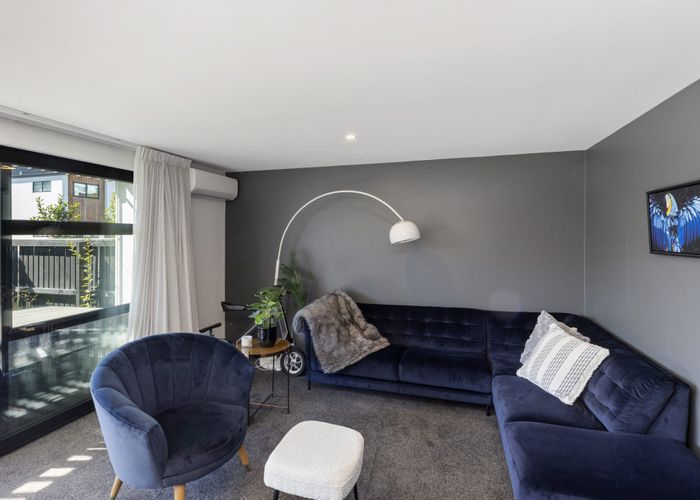  at 2/11 Exeter Street, Merivale, Christchurch City, Canterbury