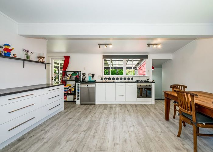  at 10 Tilley Road, Paekakariki
