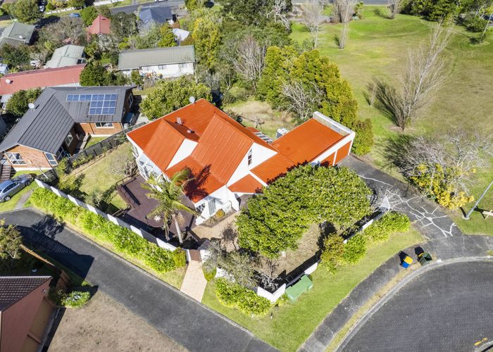 at 22 Cairnbrae Court, Northcross, Auckland