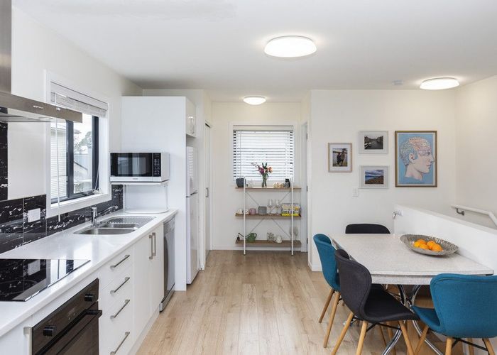  at 1/116 Stanmore Road, Linwood, Christchurch