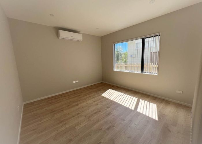  at 54B Chilcott Road, Henderson, Waitakere City, Auckland