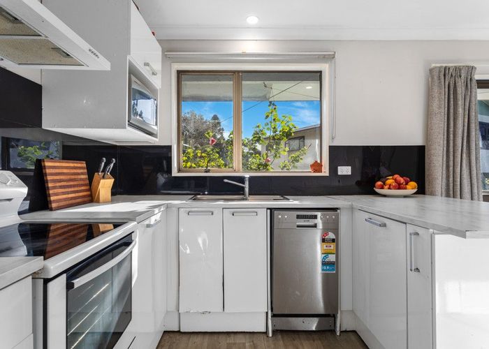  at 90 Arawa Street, Matata, Whakatane