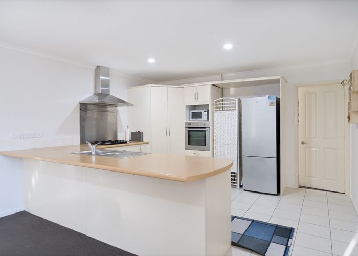  at 48 San Marino Drive West, Henderson, Waitakere City, Auckland