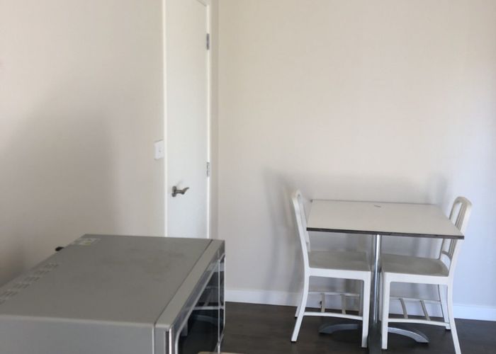  at 65 Kennedy Avenue, Forrest Hill, Auckland