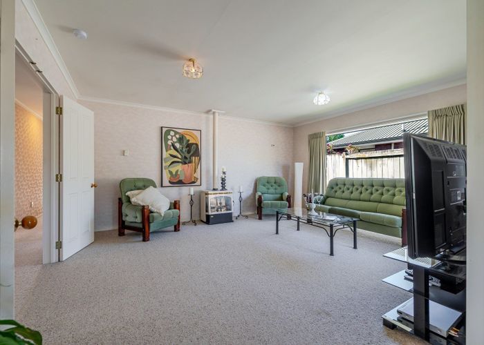  at 8 Rothesay Place, Westbrook, Palmerston North, Manawatu / Whanganui