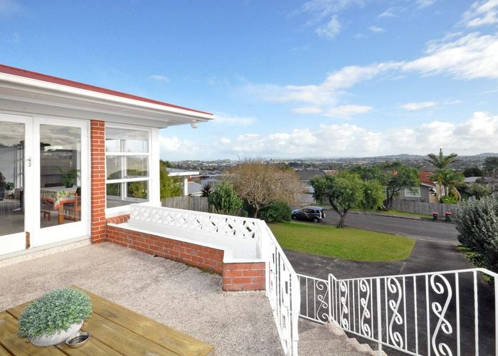  at 28 Grassways Avenue, Pakuranga, Auckland