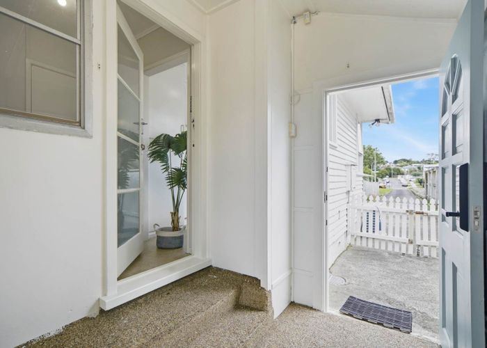  at 28 Gossamer Drive, Pakuranga Heights, Manukau City, Auckland