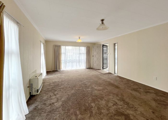  at 5 Chertsey Court, Roslyn, Palmerston North, Manawatu / Whanganui