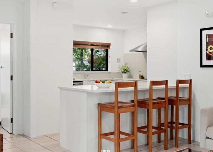  at 45 Canaandale Drive, Flagstaff, Hamilton