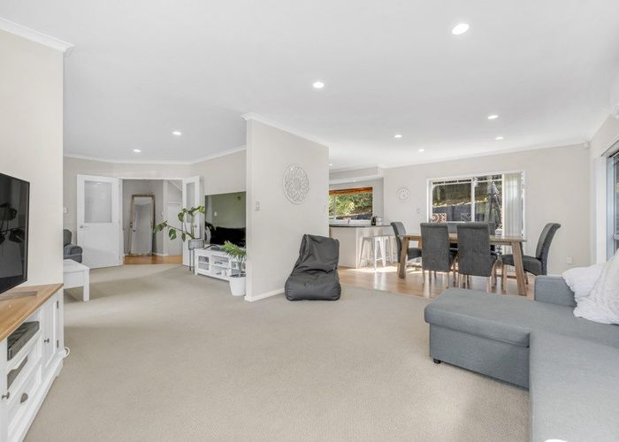  at 40 Mission Heights Drive, Flat Bush, Auckland