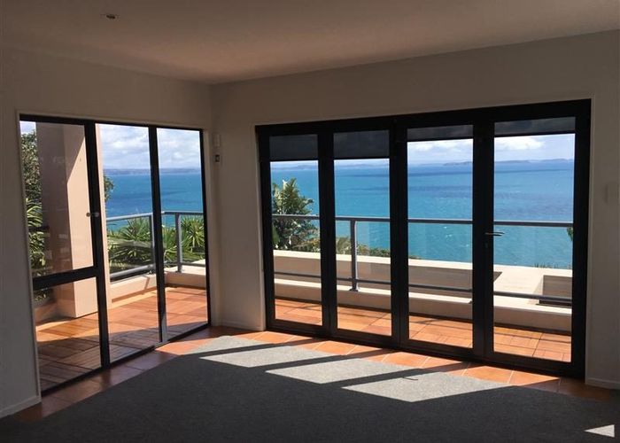  at 102 Pacific Parade, Army Bay, Rodney, Auckland