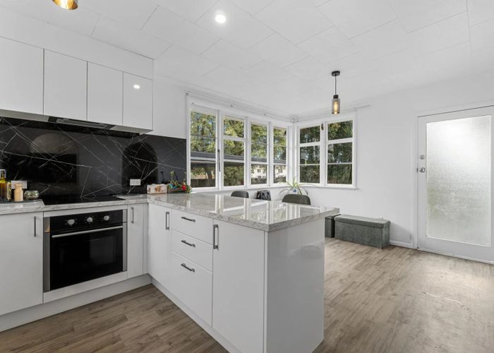  at 6 Kenney Crescent, Fairfield, Hamilton, Waikato