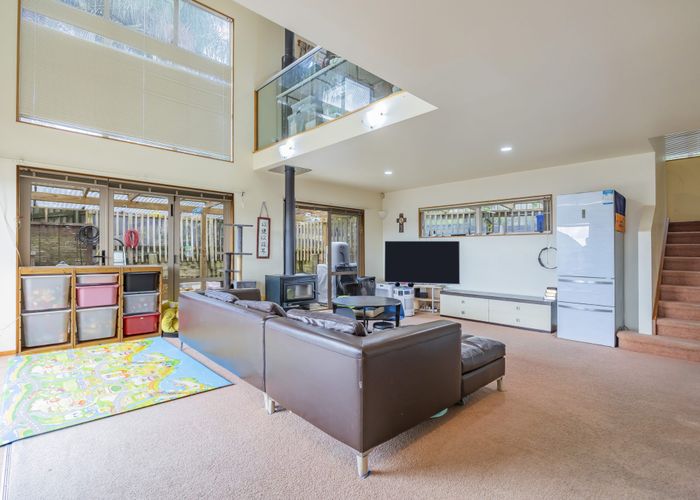  at 10 Tenbless Court, Unsworth Heights, North Shore City, Auckland