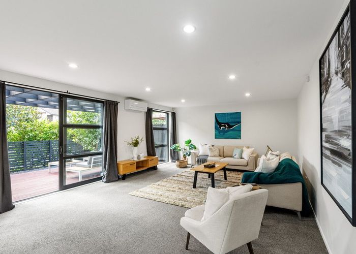  at 14 Windfola Parkway, Takanini, Papakura, Auckland