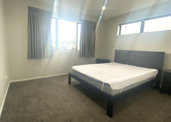  at 8/30 West Coast Road, Glen Eden, Waitakere City, Auckland