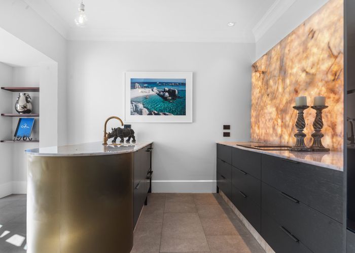  at 12 Glandovey Road, Fendalton, Christchurch City, Canterbury