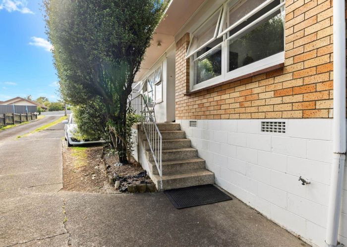  at 2/5 Duke Street, Papakura, Auckland
