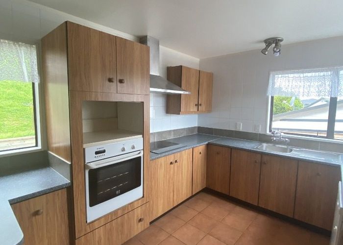  at 10 Ordley Grove, Tawa, Wellington