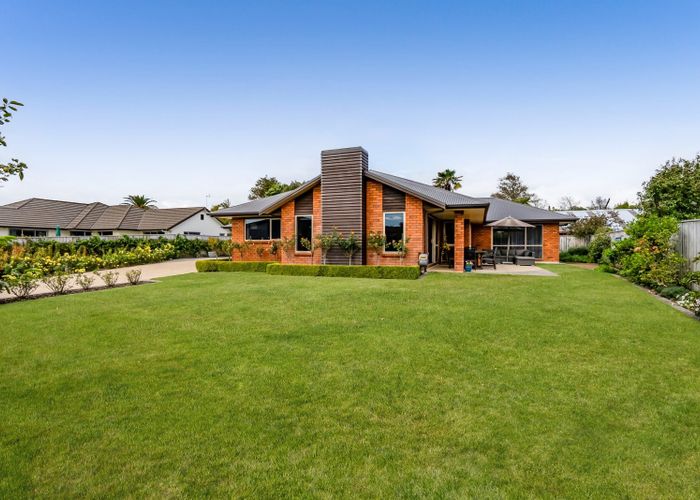  at 7 Portland Drive, Highlands Park, New Plymouth