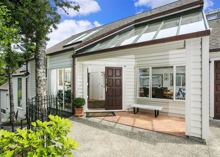  at 41C Seaview Avenue, Northcote, Auckland