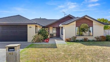  at 42 Monarch Place, Paraparaumu Beach, Paraparaumu