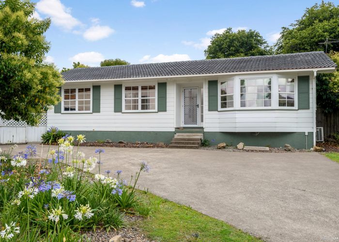  at 28 Fairdale Avenue, Papakura, Papakura, Auckland