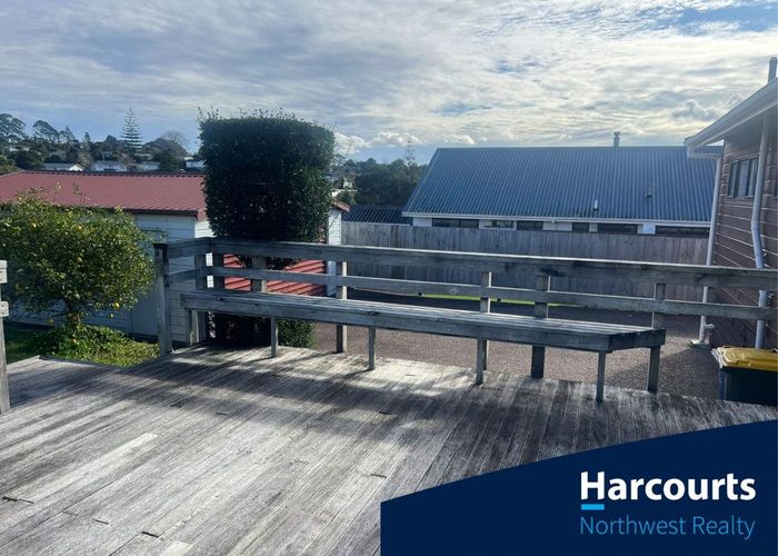  at 12 Posa Ave, Henderson, Waitakere City, Auckland