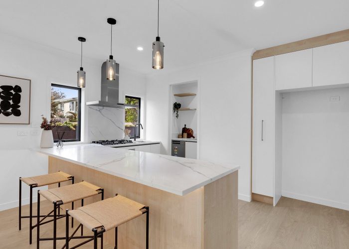  at 4/11 Comries Road, Chartwell, Hamilton, Waikato