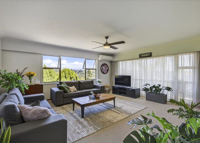  at 11A Longview Drive, Merrilands, New Plymouth, Taranaki