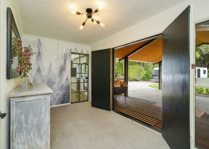  at 102 Black Road, Otatara