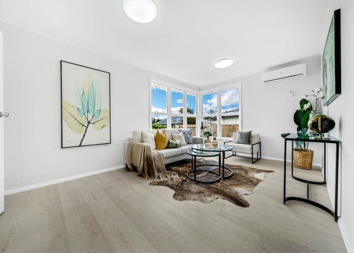  at 61 Greenslade Crescent, Northcote, North Shore City, Auckland