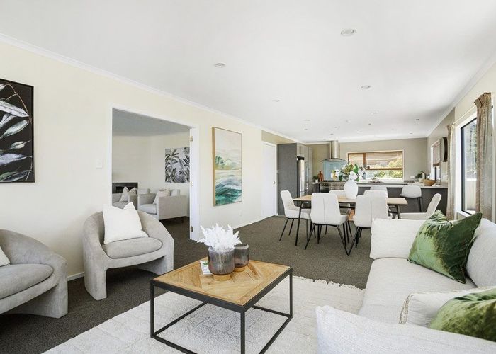  at 39 Arahiwi Grove, Tirohanga, Lower Hutt