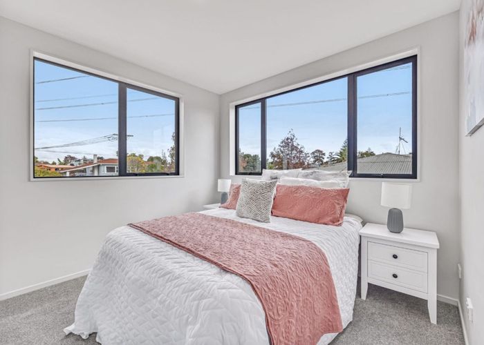  at 1B Clayton Avenue, Ōtara, Auckland
