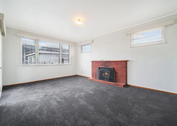  at 136 Rathgar Rd, Henderson, Waitakere City, Auckland