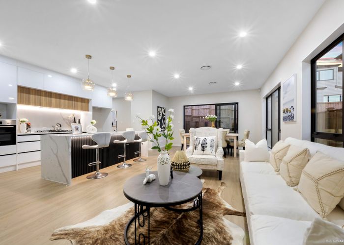  at 32 Hauhake Road, Flat Bush, Manukau City, Auckland