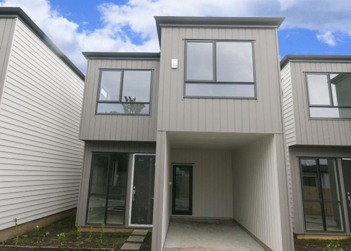  at 82F Salisbury Road, Birkdale, North Shore City, Auckland
