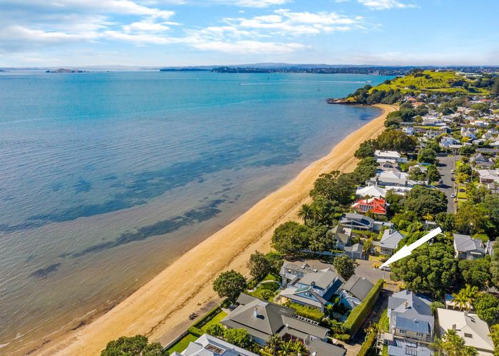  at 15 Arawa Avenue, Devonport, Auckland