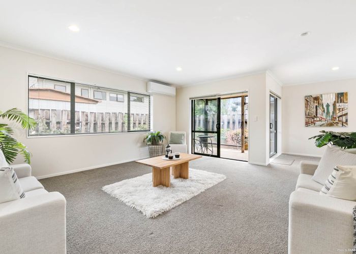  at 30A Centreway Road, Orewa, Orewa