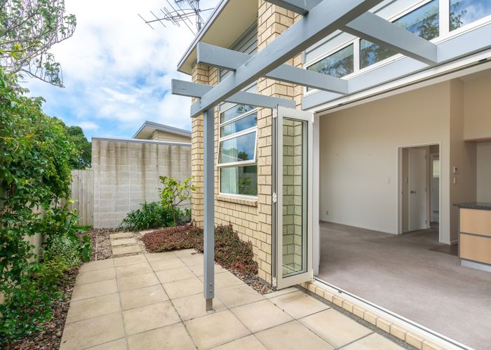  at 3/43 Main Road, Redcliffs, Christchurch