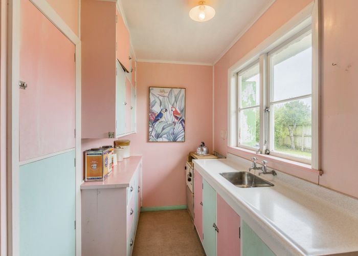  at 9 Kaka Road, Raumati Beach, Paraparaumu