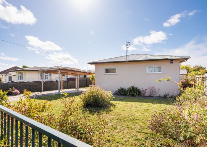  at 24 Leeds Street, Milson, Palmerston North