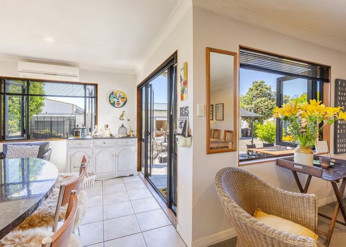  at 709 Nelson Street North, Hastings