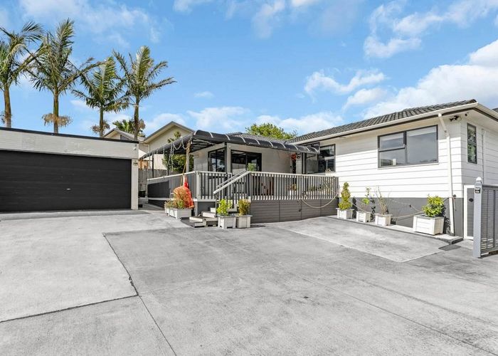  at 97 Everglade Drive, Totara Heights, Auckland